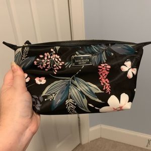 COPY - Kate Spade travel makeup bag